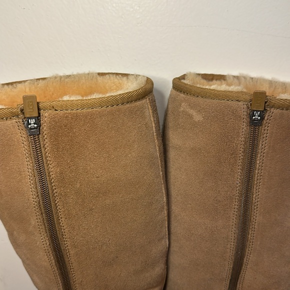 Ugg Australia, knee-high zip boots. Women’s size US 8 in Chestnut - Picture 7 of 10